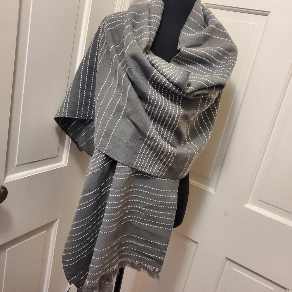 Simply Noelle Giant Scarf/Wrap Grey & White, Classic, Warm